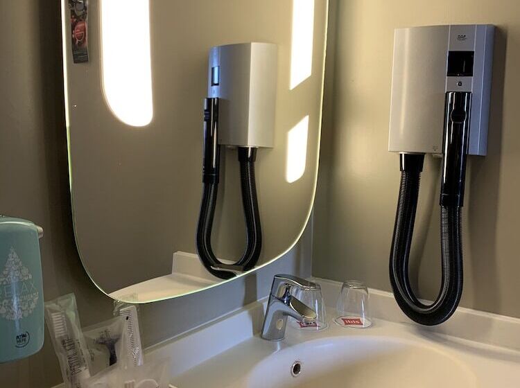 ホテル Ibis Moscow Kievskaya