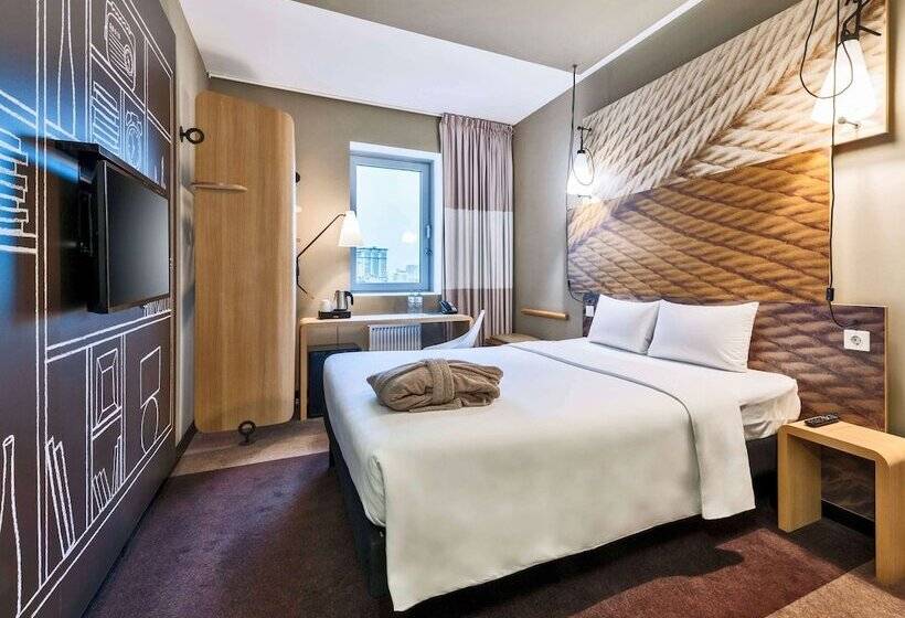 ホテル Ibis Moscow Kievskaya