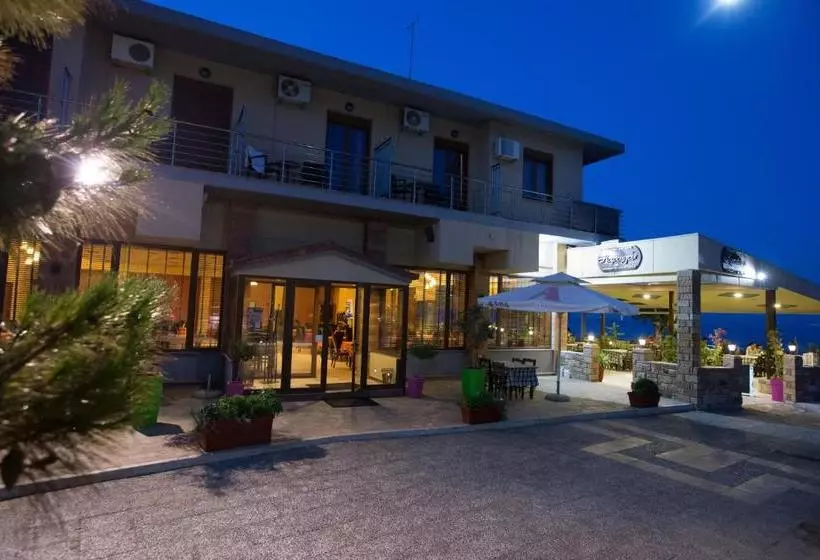 Hôtel Karatzas