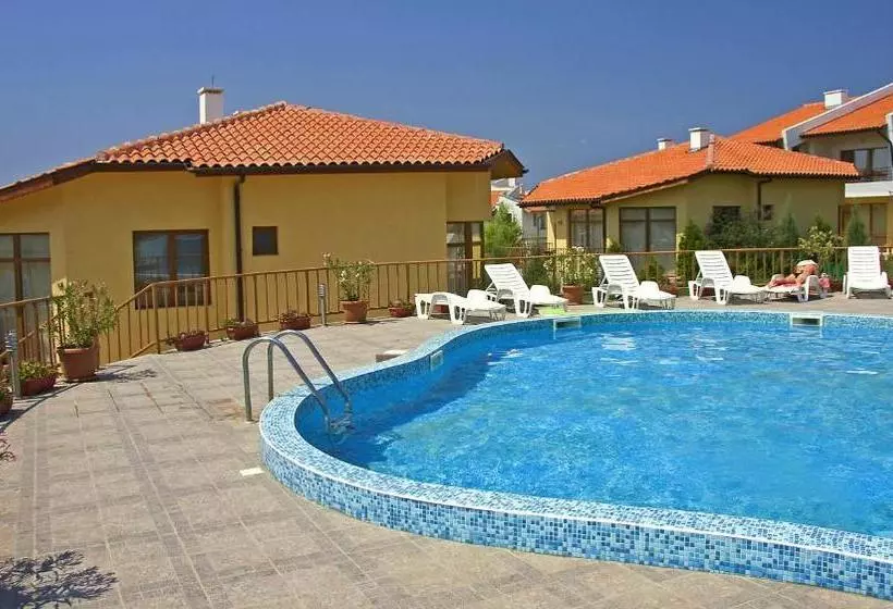 هتل Montemar Villas