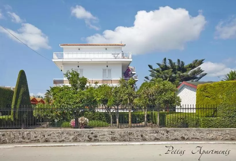 هتل Pettas Apartments