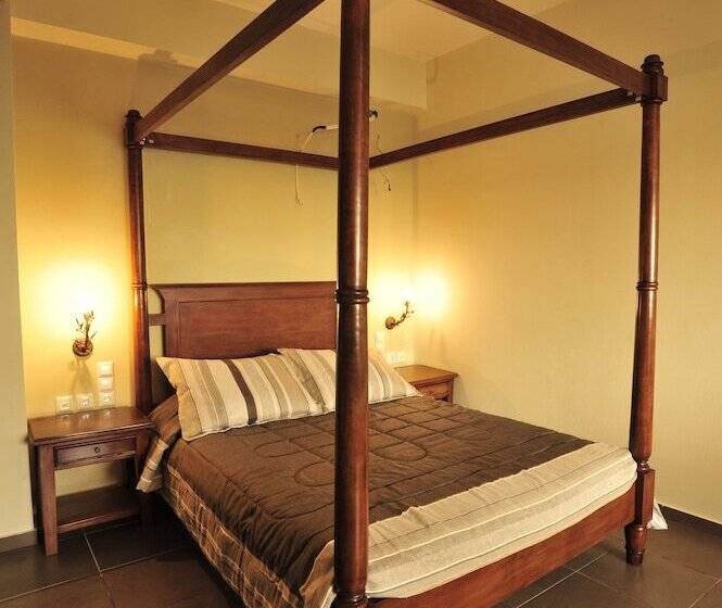 酒店 Porto Mani Suites