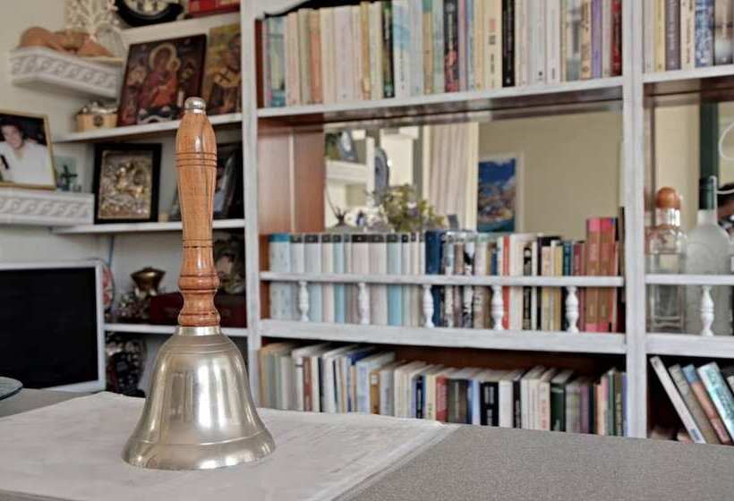 بنسيون Kalimera Andros