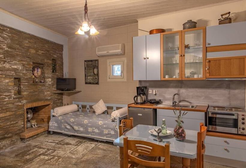 بنسيون Kalimera Andros