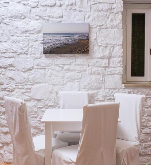 ホテル Die Zwei Brüder Art & Suites