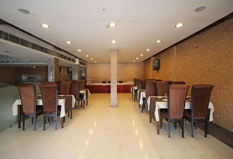 Capital O 7331 Hotel Downtown