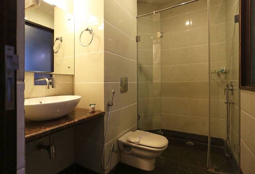 Capital O 7331 Hotel Downtown