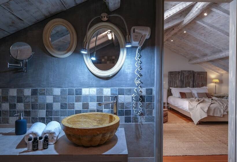 هتل Amymone And Adiandi