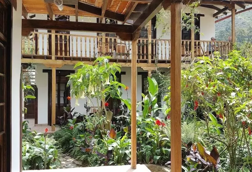 ホテル El Albergue Ollantaytambo