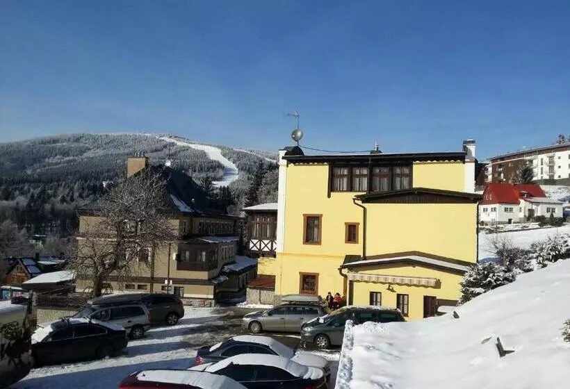 هتل Elisabeth Pension