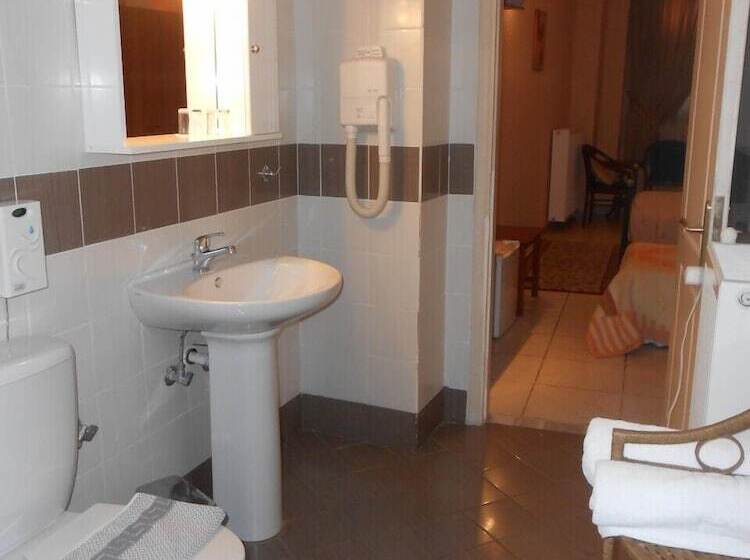 هتل Filyra Pension