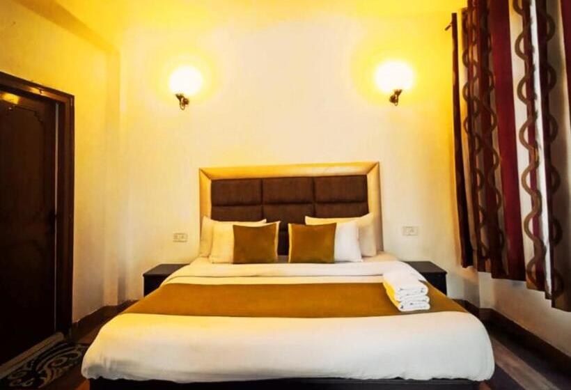 בית מלון כפרי Kalinga Intercontinental