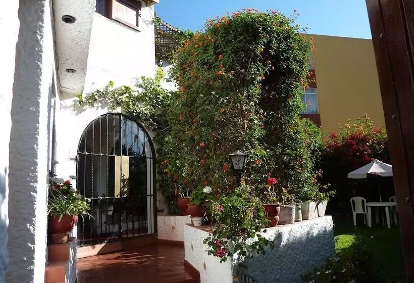 هتل La Casa De Tin Tin