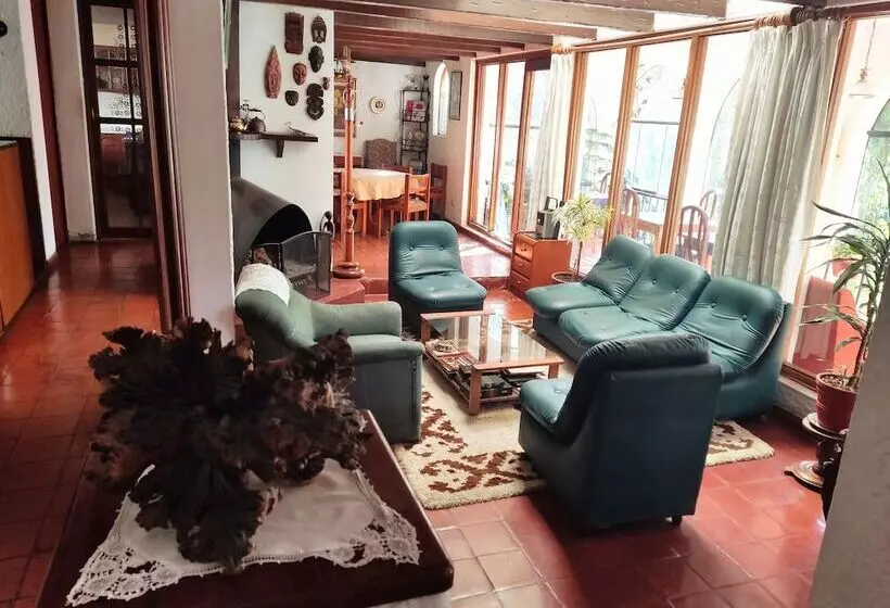 هتل La Casa De Tin Tin