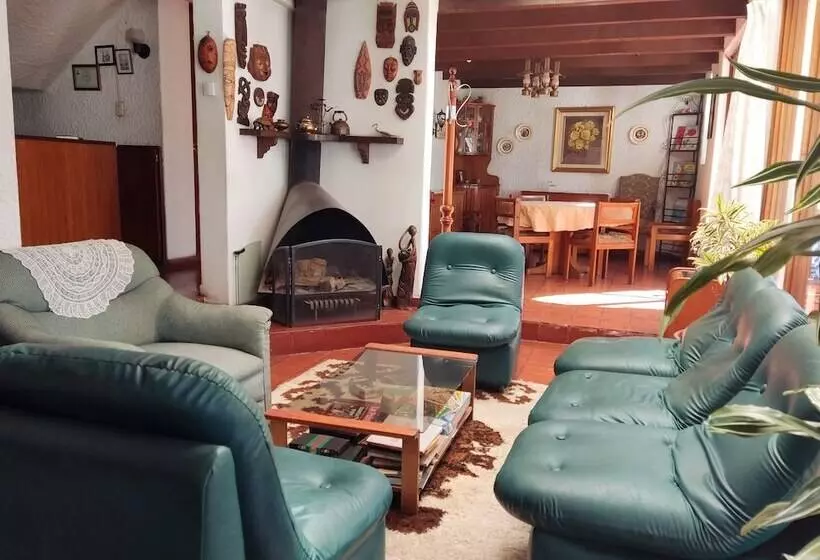هتل La Casa De Tin Tin