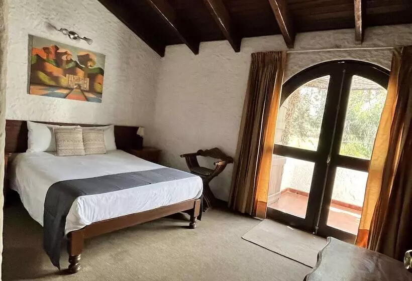 هتل La Casa De Tin Tin