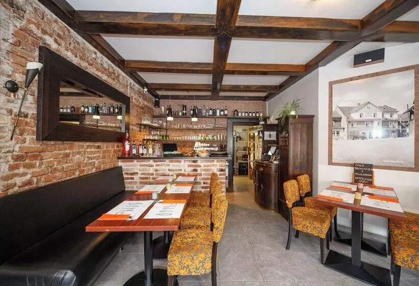 Hotel Lomnice