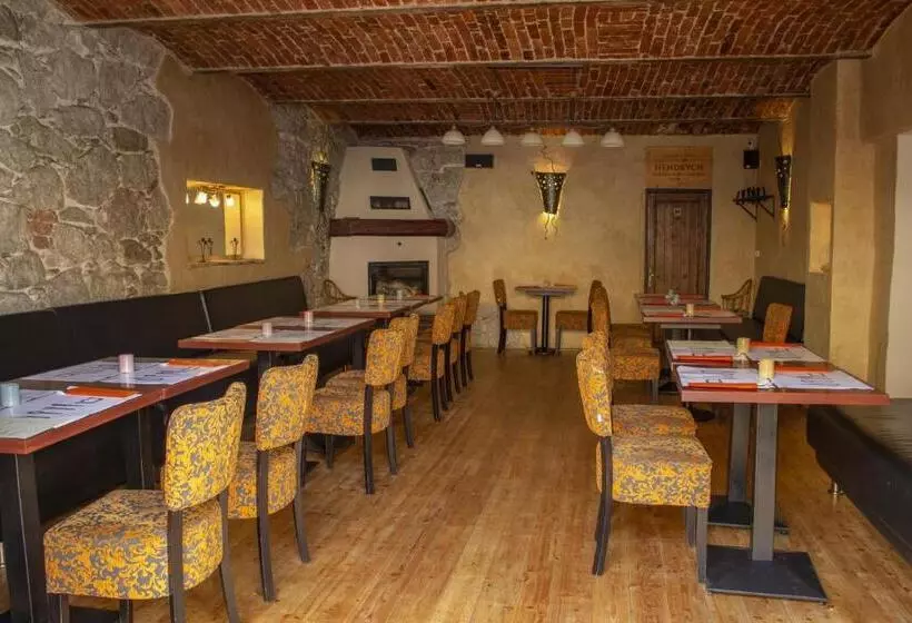 Hotel Lomnice