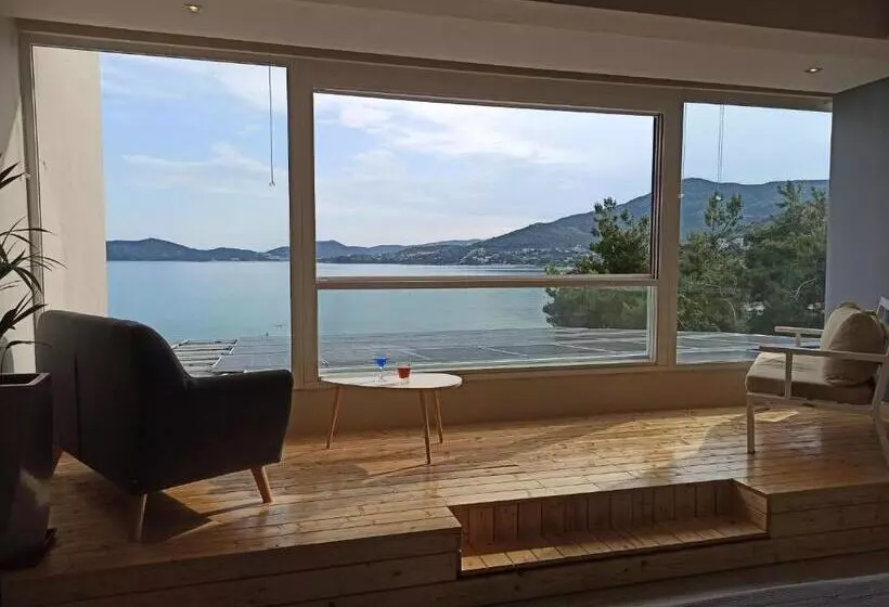 ホテル Porto Palio Beach