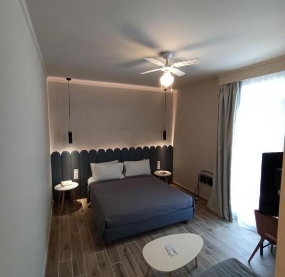 호텔 Porto Palio Beach