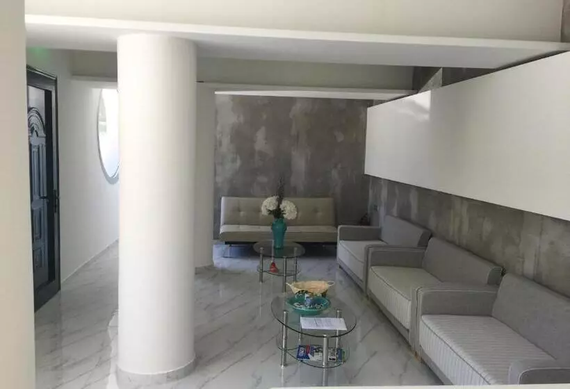 ホテル Porto Palio Beach