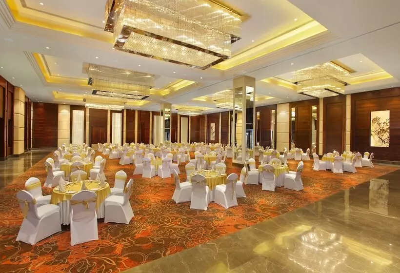 ホテル Seyfert Sarovar Premiere Dehradun