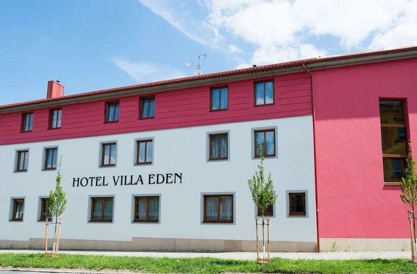 ホテル Villa Eden