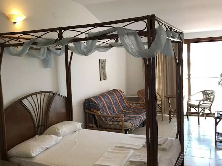 ホテル Villa George