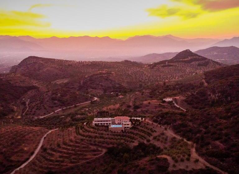 Perivoli Country Hotel & Retreat