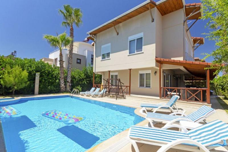 בית מלון כפרי Paradise Town Villa Belmaria