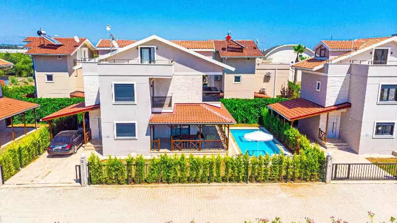 Hotelli Paradise Town Villa Cordelia