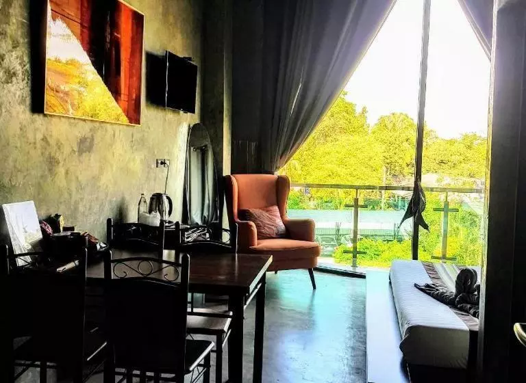 ホテル Theloft Boutique Nakhonpanom