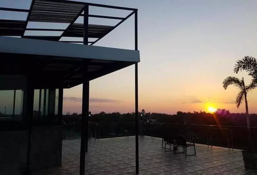 ホテル Theloft Boutique Nakhonpanom