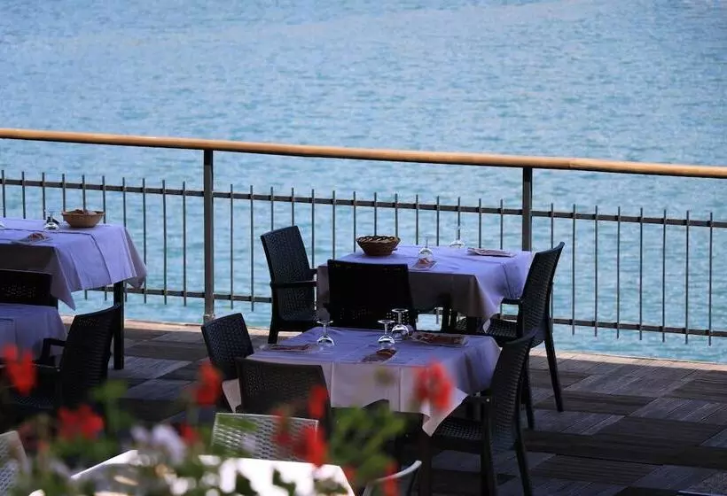 Hotelli Al Lago