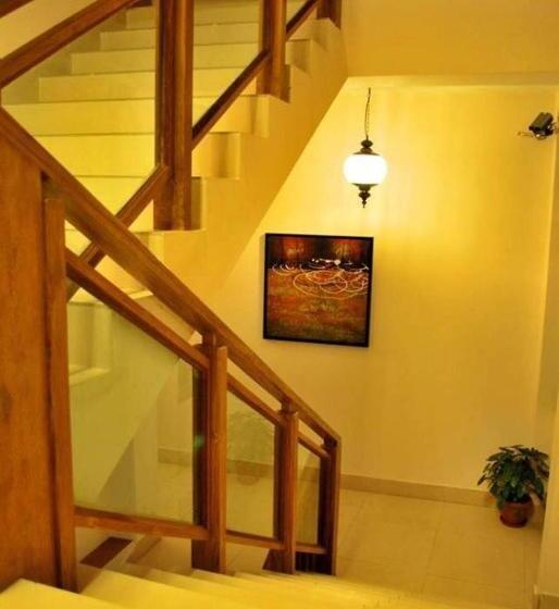 هتل Aristos Boutique & Suites