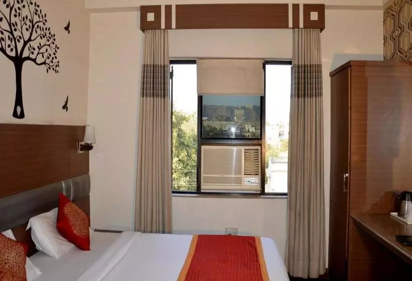 ホテル Aroma Classic In Central Jaipur