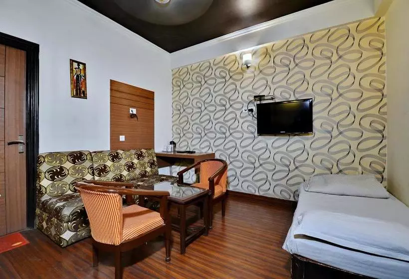 ホテル Aroma Classic In Central Jaipur