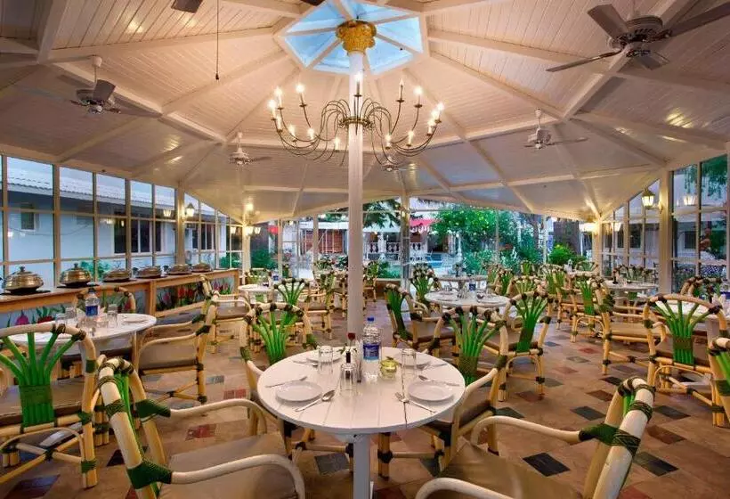 Hotelli Avion Holiday Resort