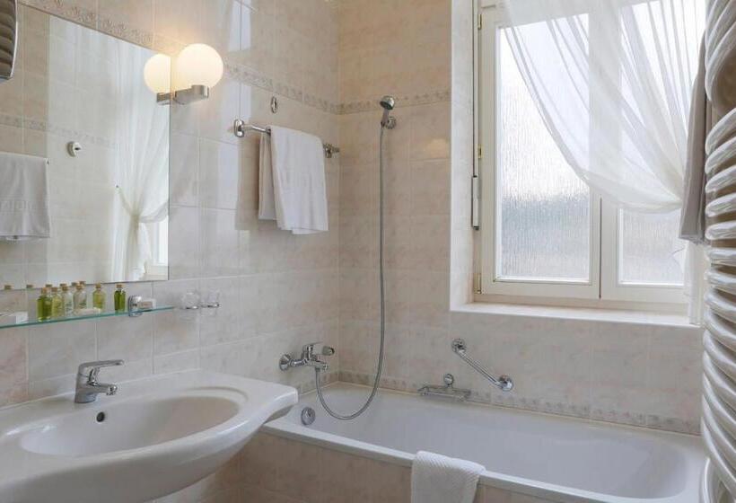 فندق Bristol Vila Tereza