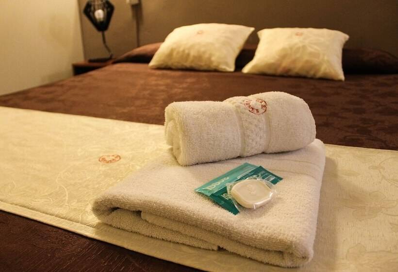 בית מלון כפרי Casi Guemes