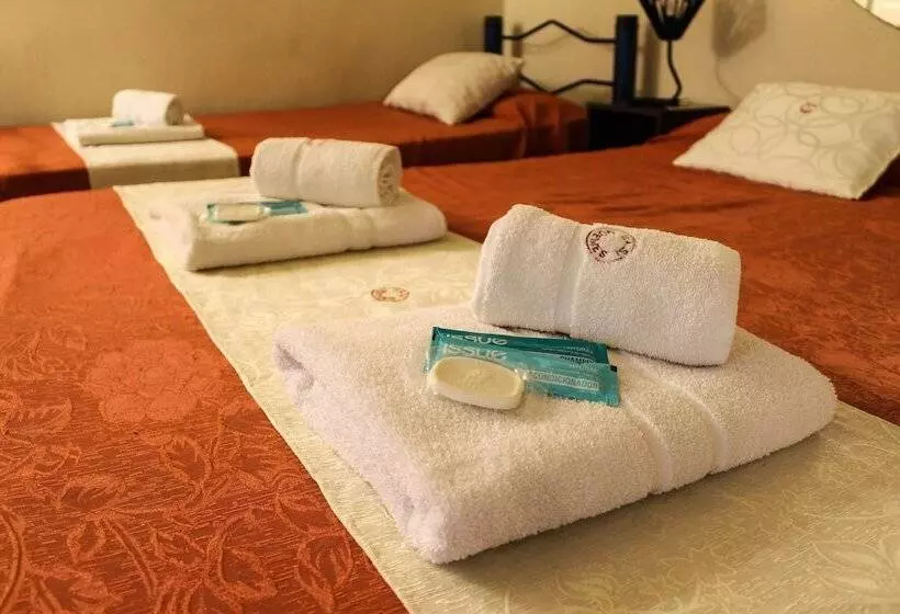هتل Casi Guemes