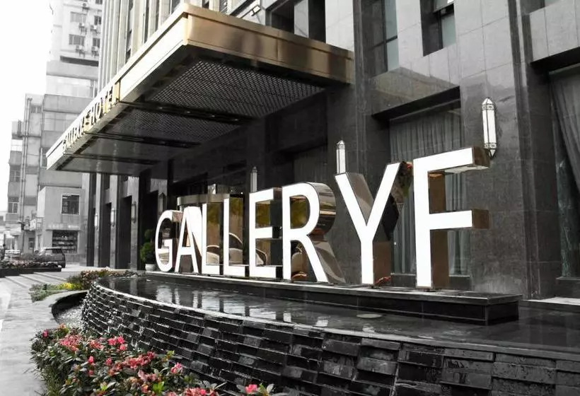 Hotelli Gallery F