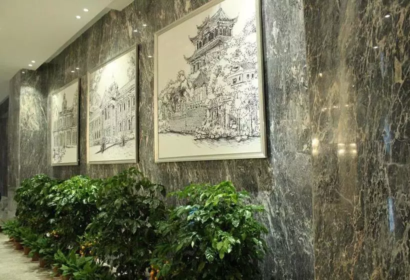 Hotelli Gallery F