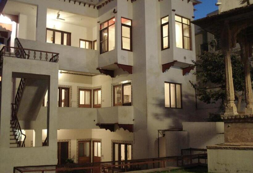 ホテル Haveli Braj Bhushanjee Heritage