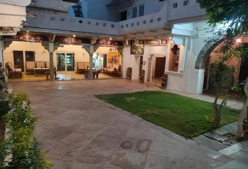 ホテル Haveli Braj Bhushanjee Heritage