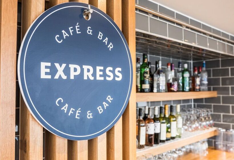 فندق Holiday Inn Express   Stockport, An Ihg