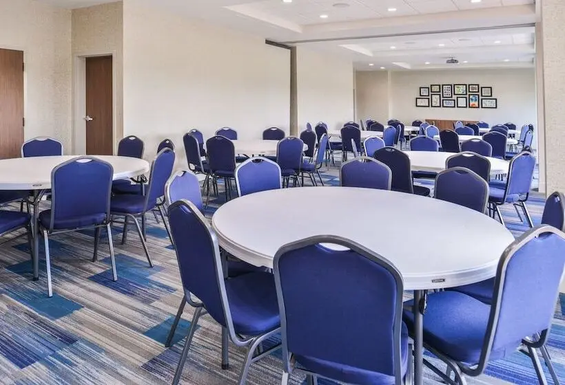 Hotelli Holiday Inn Express & Suites Siloam Springs, An Ihg