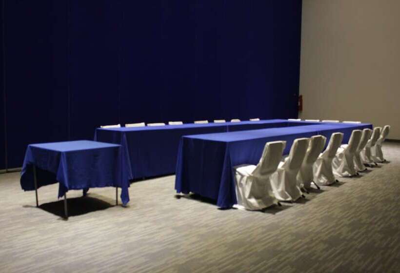 Hotel Holiday Inn Express & Suites   Ciudad Obregon, An Ihg