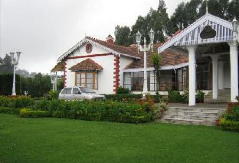 Hotelli Kluney Manor