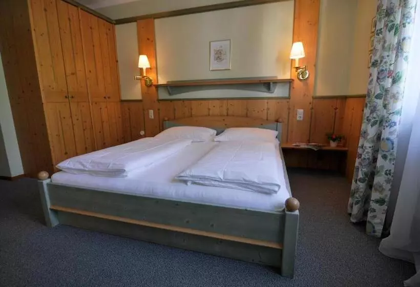 ホテル Landgasthof Kirchenwirt